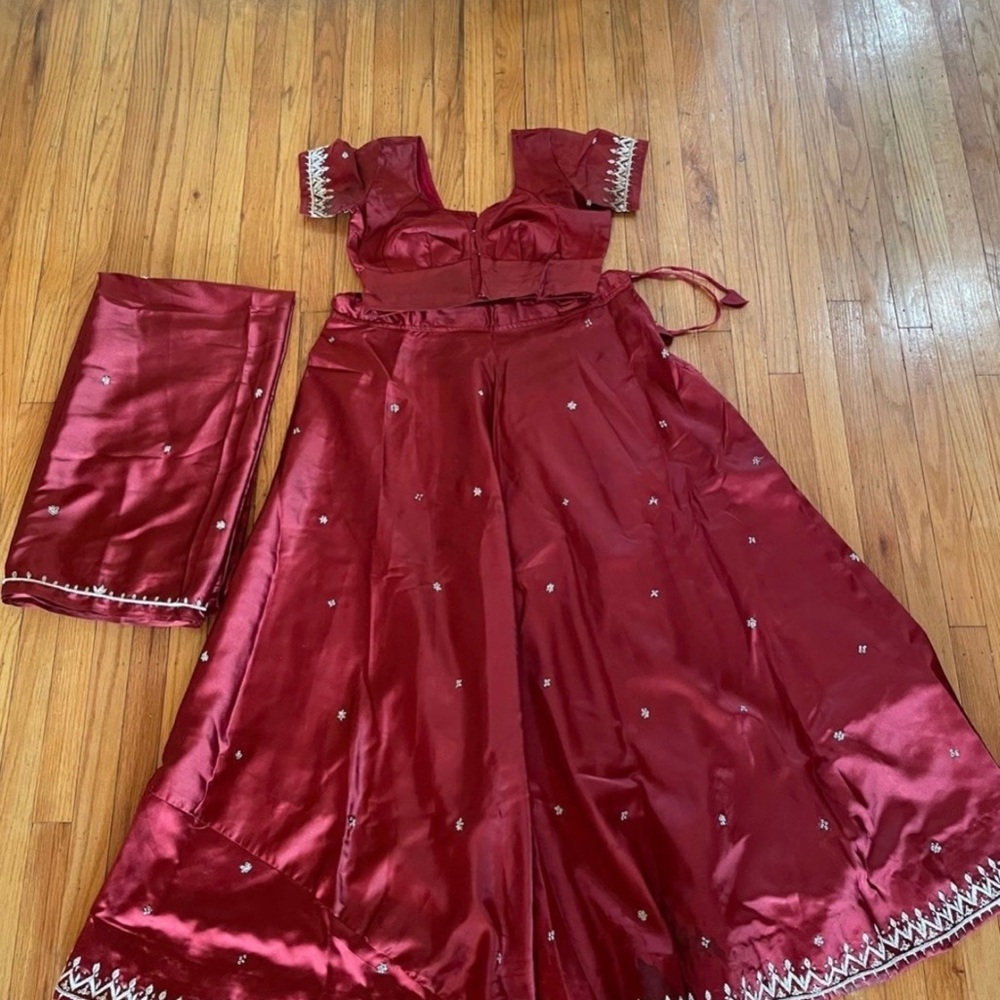 Embroidered burgundy Silk Lehenga with matching Saree and blouse. Medium